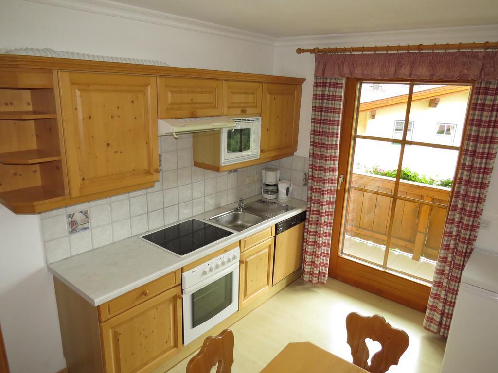 Landhaus Dorfer กรอสซาร์ล ห้อง รูปภาพ